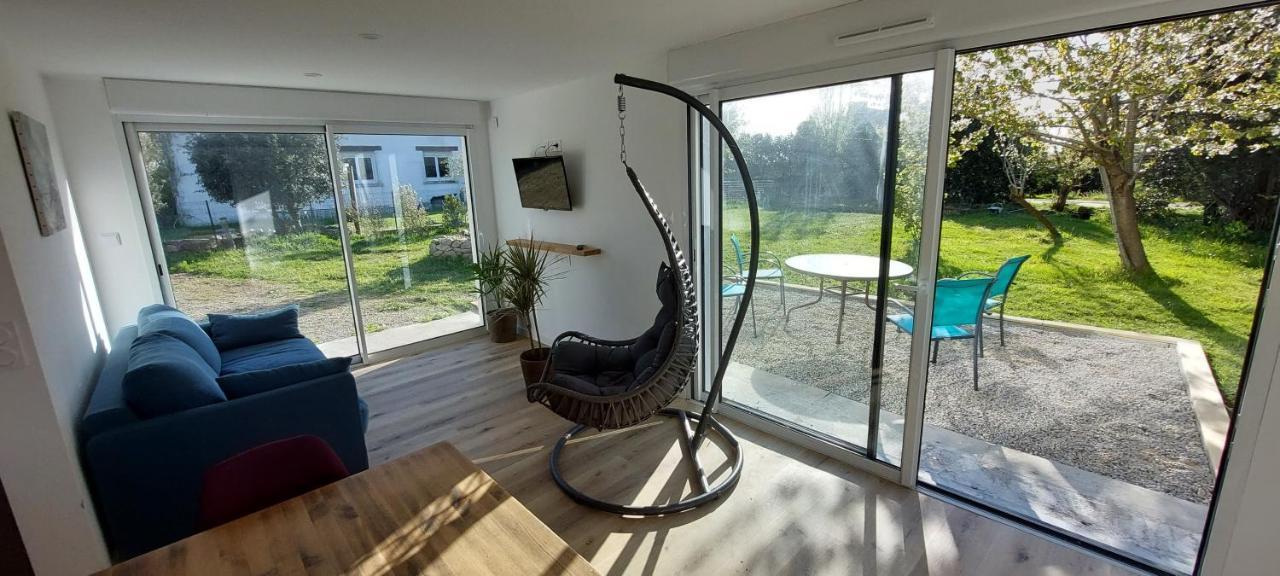 Maison De Vacances: Seaside Retreat With Private Garden Plouhinec (Morbihan)