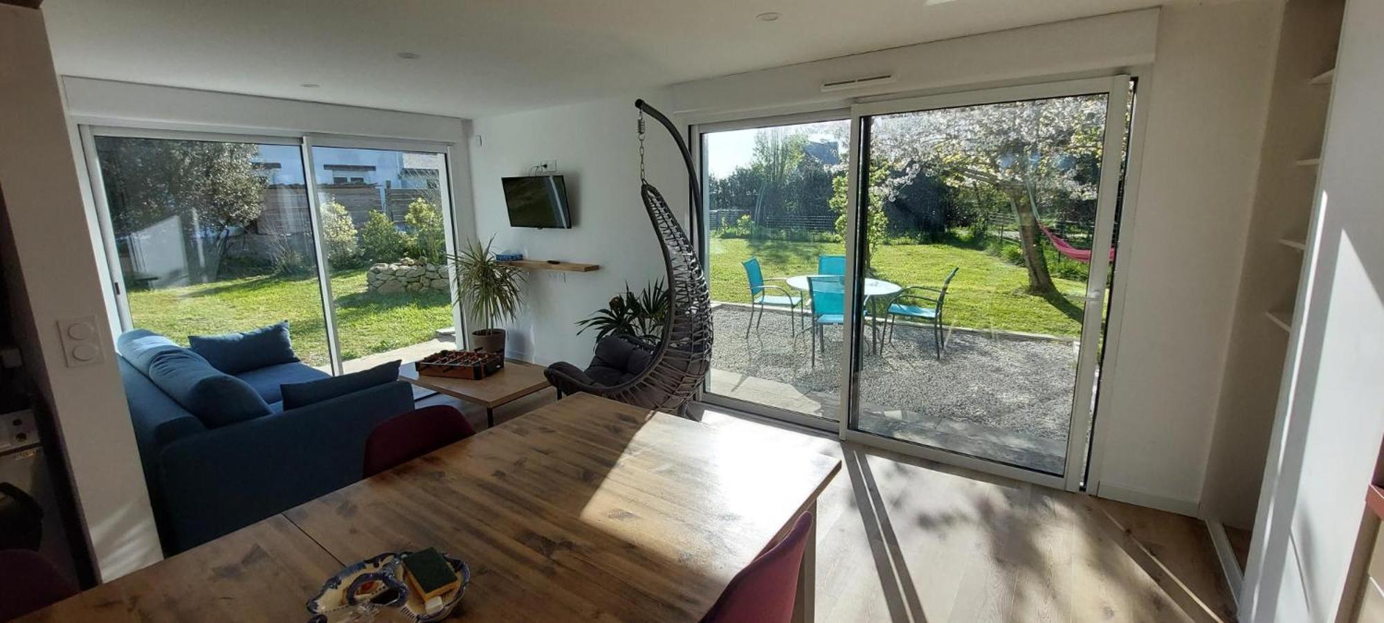 Maison De Vacances: Seaside Retreat With Private Garden Holiday home *