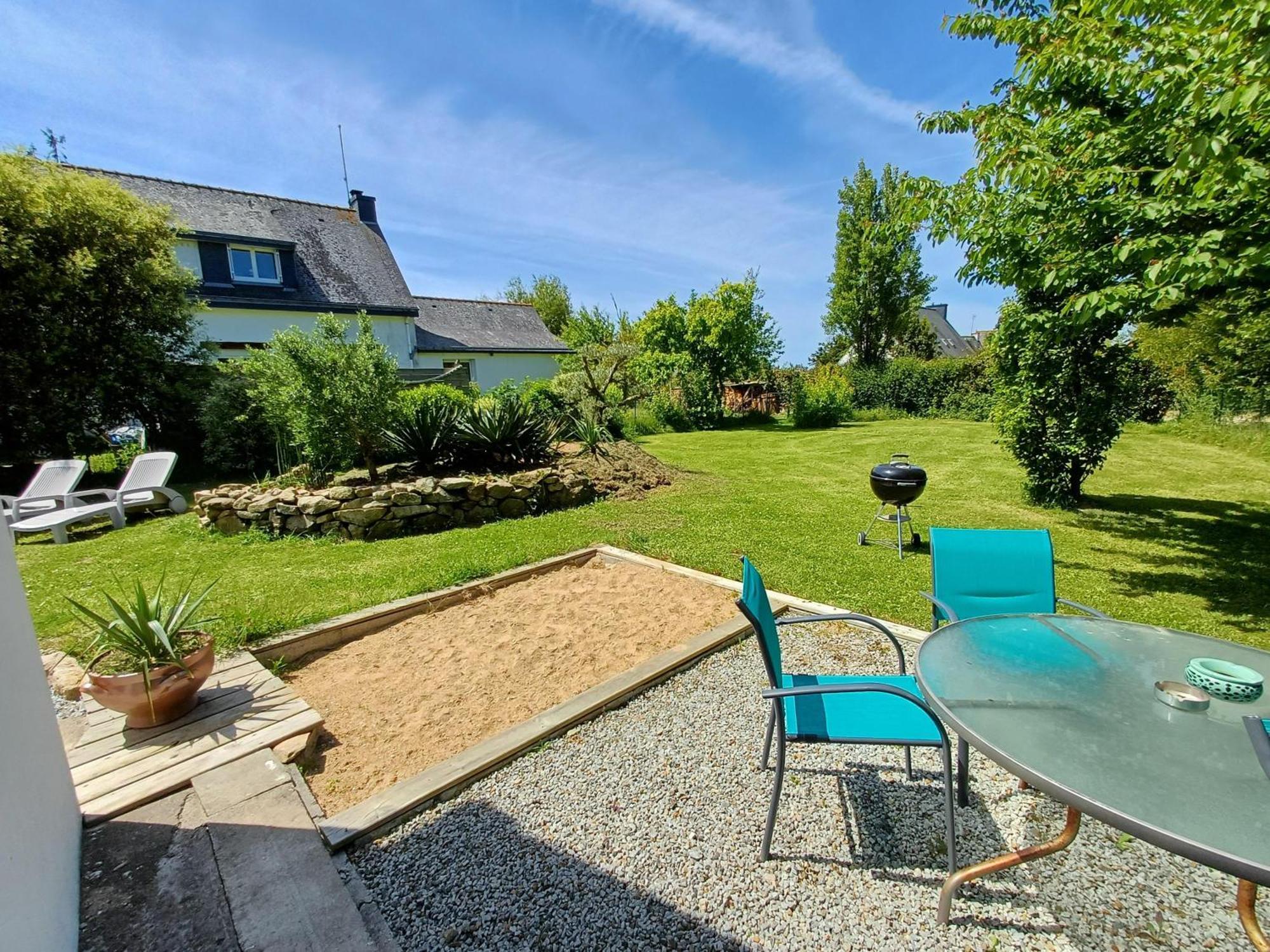 Maison De Vacances: Seaside Retreat With Private Garden Holiday home *